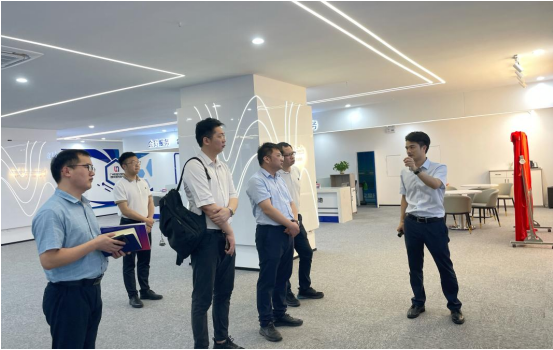 基地运营│汕尾市政数局、广东数联到惠州服务基地考察研讨(图1)