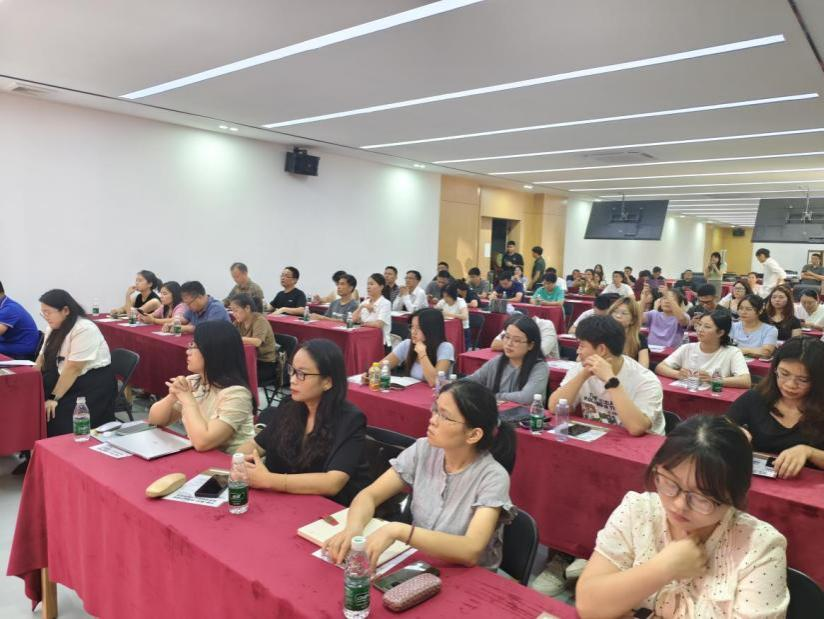 “惠聚产业 跨贸全球”-跨境电商企业运营新机遇（惠阳站）圆满举行(图1)